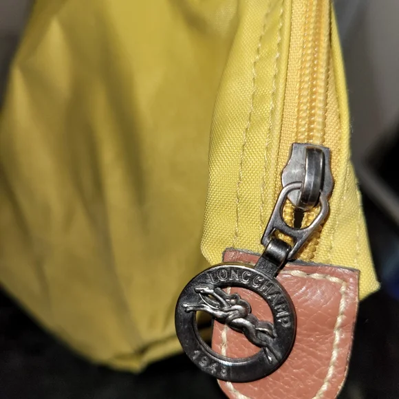 Longchamp Large Short Handle - Picture 3 of 10